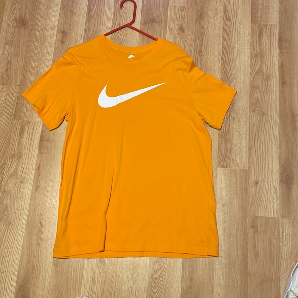 Nike Tee